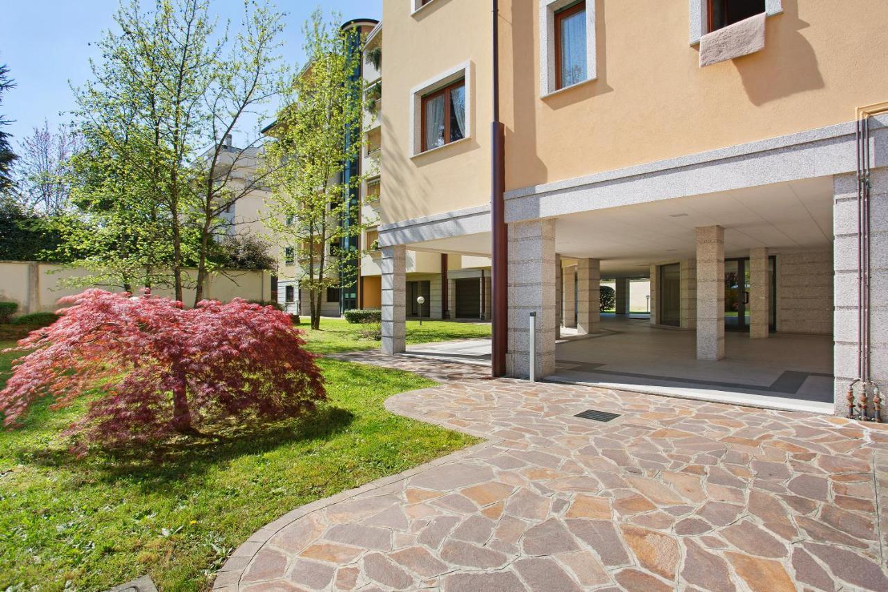 Casa Rosada Monza Autodromo Leilighet Nova Milanese Eksteriør bilde